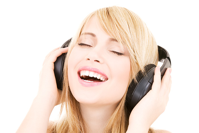 Listen to Music Safely to Prevent Hearing Loss